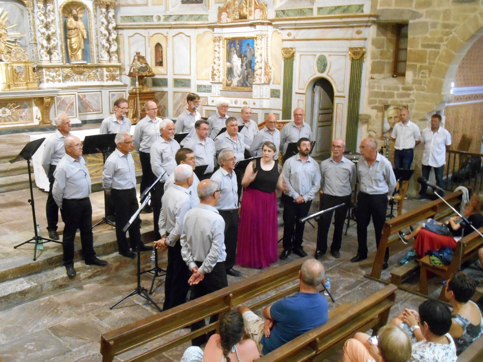 Chants basques avec le Choeur d'Hommes "Ezpela ...